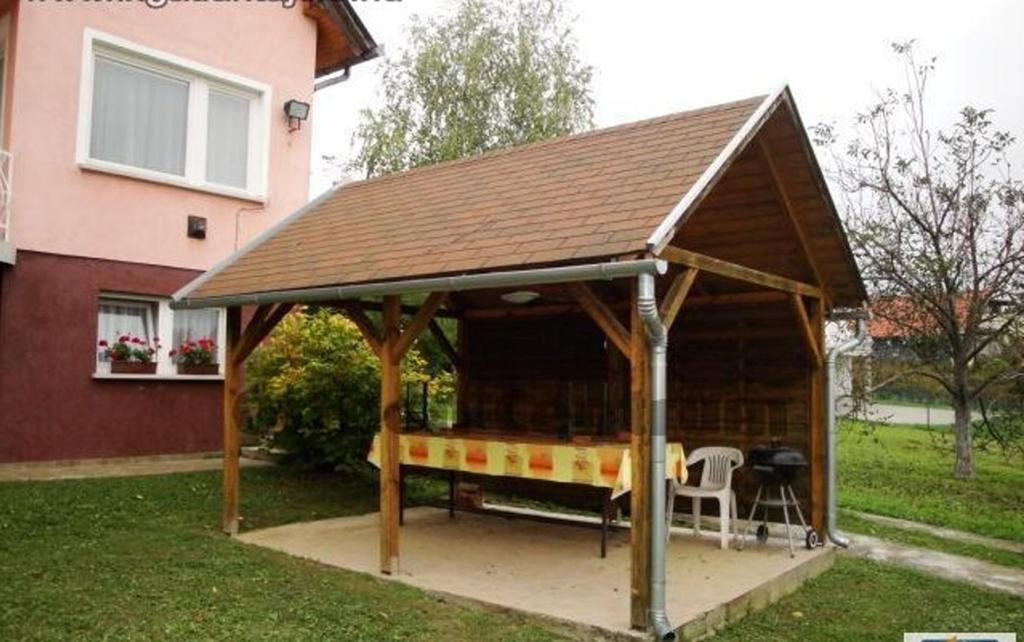 Porat House Apartment Залакарос Екстериор снимка